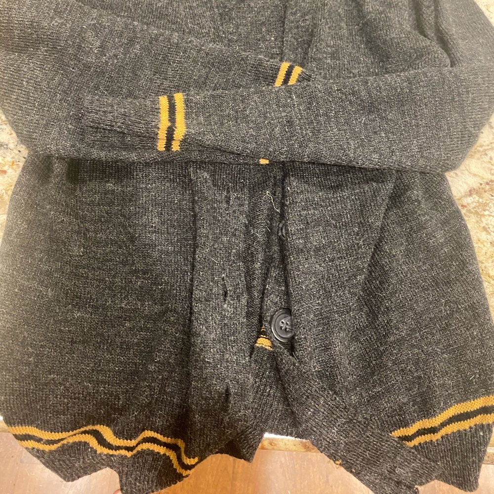 Girls/kids medium Harry Potter costume with tote + wand (perfect for Halloween)